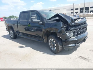 CHEVROLET CHEVROLET SILVERADO 2500HD 4WD STANDARD BED CUSTOM