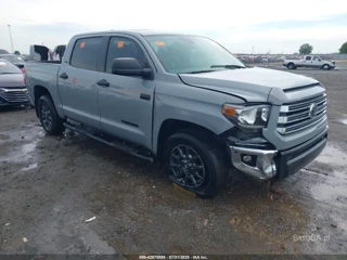 TOYOTA TOYOTA TUNDRA SR5