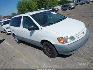 TOYOTA TOYOTA SIENNA LE