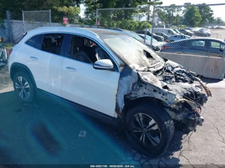 MERCEDES-BENZ MERCEDES-BENZ GLA 250 4MATIC