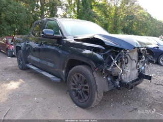 TOYOTA TOYOTA TUNDRA SR5