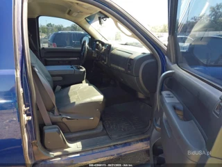 CHEVROLET CHEVROLET SILVERADO 2500HD LT