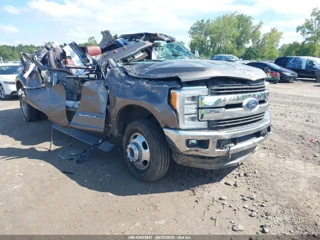 FORD FORD F-350 KING RANCH
