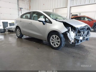 KIA KIA RIO LX