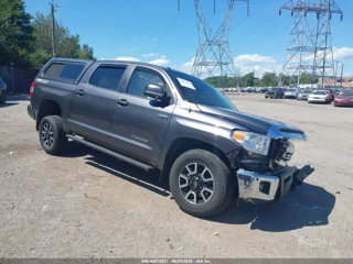 TOYOTA TOYOTA TUNDRA SR5 5.7L V8