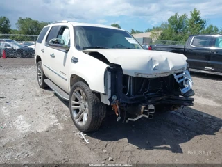CADILLAC CADILLAC ESCALADE STANDARD