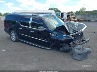 CADILLAC CADILLAC ESCALADE ESV STANDARD