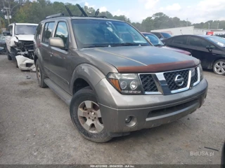NISSAN NISSAN PATHFINDER SE