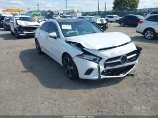 MERCEDES-BENZ MERCEDES-BENZ A 220 4MATIC