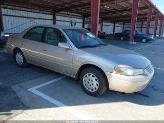 TOYOTA TOYOTA CAMRY LE