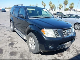 NISSAN NISSAN PATHFINDER SE