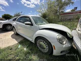 VOLKSWAGEN VOLKSWAGEN BEETLE 2.5L
