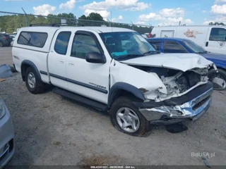 TOYOTA TOYOTA TUNDRA SR5 V8