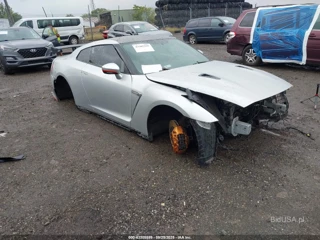 NISSAN NISSAN GT-R