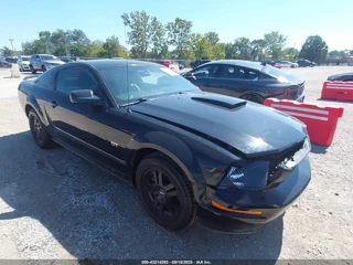 FORD FORD MUSTANG GT DELUXE/GT PREMIUM