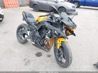 KAWASAKI KAWASAKI EX650 P