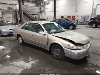 TOYOTA TOYOTA CAMRY LE