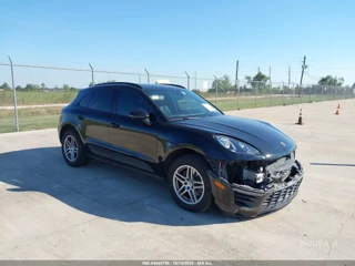 PORSCHE PORSCHE MACAN
