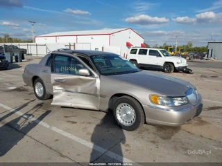 LINCOLN LINCOLN TOWN CAR EXECUTIVE