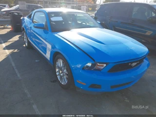 FORD FORD MUSTANG V6 PREMIUM