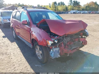 MITSUBISHI MITSUBISHI OUTLANDER ES