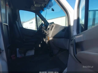MERCEDES-BENZ MERCEDES-BENZ SPRINTER 2500 HIGH ROOF