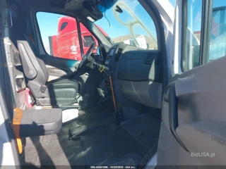 MERCEDES-BENZ MERCEDES-BENZ SPRINTER 2500 HIGH ROOF