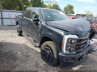 FORD FORD F-250 LARIAT