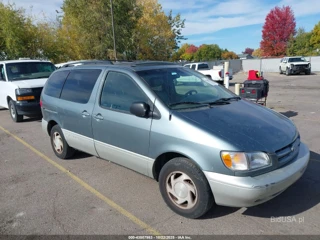 TOYOTA TOYOTA SIENNA XLE