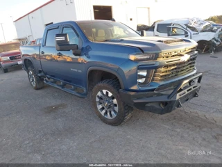 CHEVROLET CHEVROLET SILVERADO 2500HD 4WD STANDARD BED CUSTOM