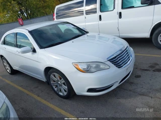 CHRYSLER CHRYSLER 200 LX