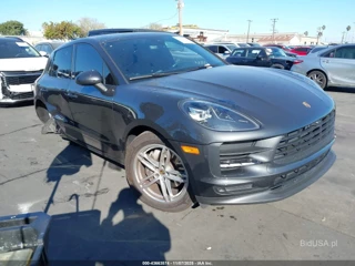 PORSCHE PORSCHE MACAN