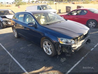 VOLVO VOLVO V60 T5 PREMIER PLUS