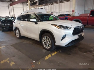 TOYOTA TOYOTA HIGHLANDER LIMITED