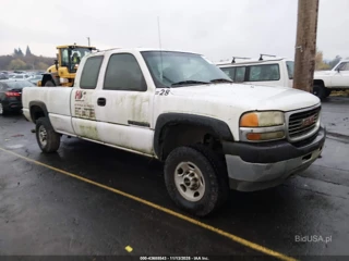 GMC SIERRA 2500HD STANDARD