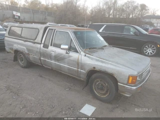 TOYOTA TOYOTA PICKUP XTRACAB RN70 DLX
