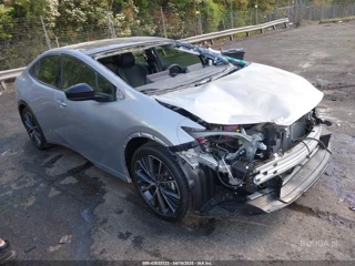 TOYOTA TOYOTA PRIUS XLE