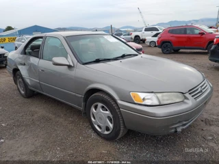 TOYOTA TOYOTA CAMRY LE V6