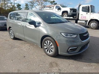 CHRYSLER CHRYSLER PACIFICA HYBRID SELECT
