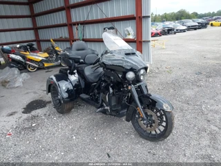 HARLEY-DAVIDSON HARLEY-DAVIDSON FLHTCUTG