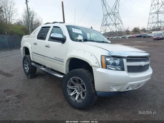 CHEVROLET CHEVROLET AVALANCHE 1500 LTZ