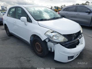 NISSAN NISSAN VERSA 1.8S
