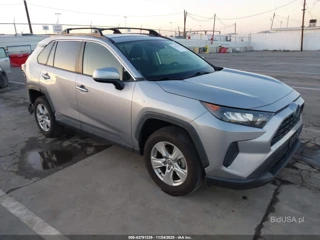 TOYOTA TOYOTA RAV4 HYBRID LE