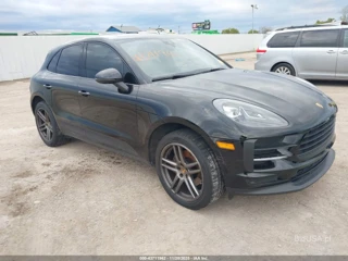 PORSCHE PORSCHE MACAN