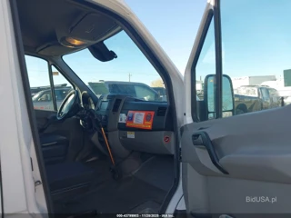 MERCEDES-BENZ MERCEDES-BENZ SPRINTER 2500 HIGH ROOF
