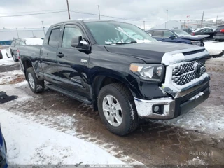 TOYOTA TOYOTA TUNDRA SR5