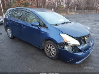 TOYOTA TOYOTA PRIUS V TWO