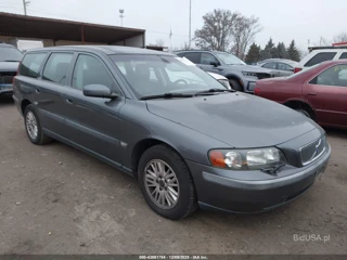 VOLVO VOLVO V70 2.4