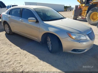 CHRYSLER CHRYSLER 200 TOURING