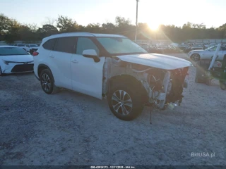 TOYOTA TOYOTA HIGHLANDER XLE